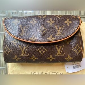 Louis Vuitton Pochette Friendly